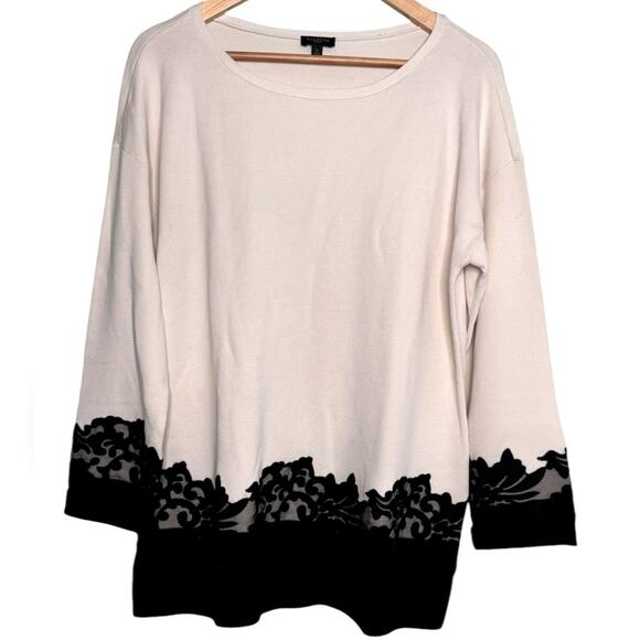 TALBOTS Crewneck Cream & Black Lace Appliqué Top Size Large/P - Picture 2 of 7
